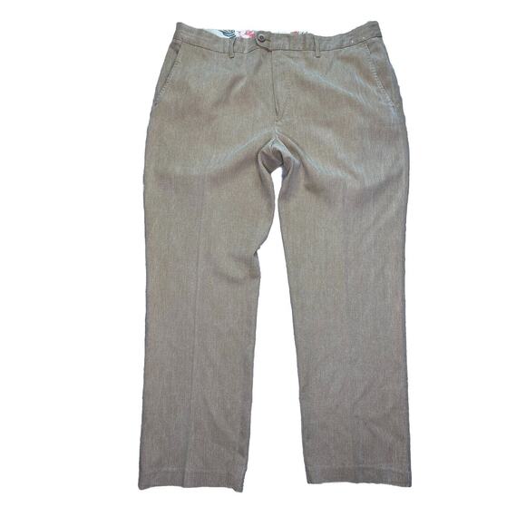 Tommy Bahama Men’s Pants 38x30 Soft Silk Khaki Chino Regular Fit - Picture 1 of 7